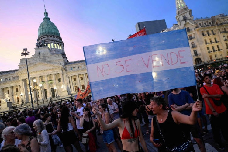 La CSI secunda la iniciativa sindical para defender la democracia frente a la terapia de choque de Milei