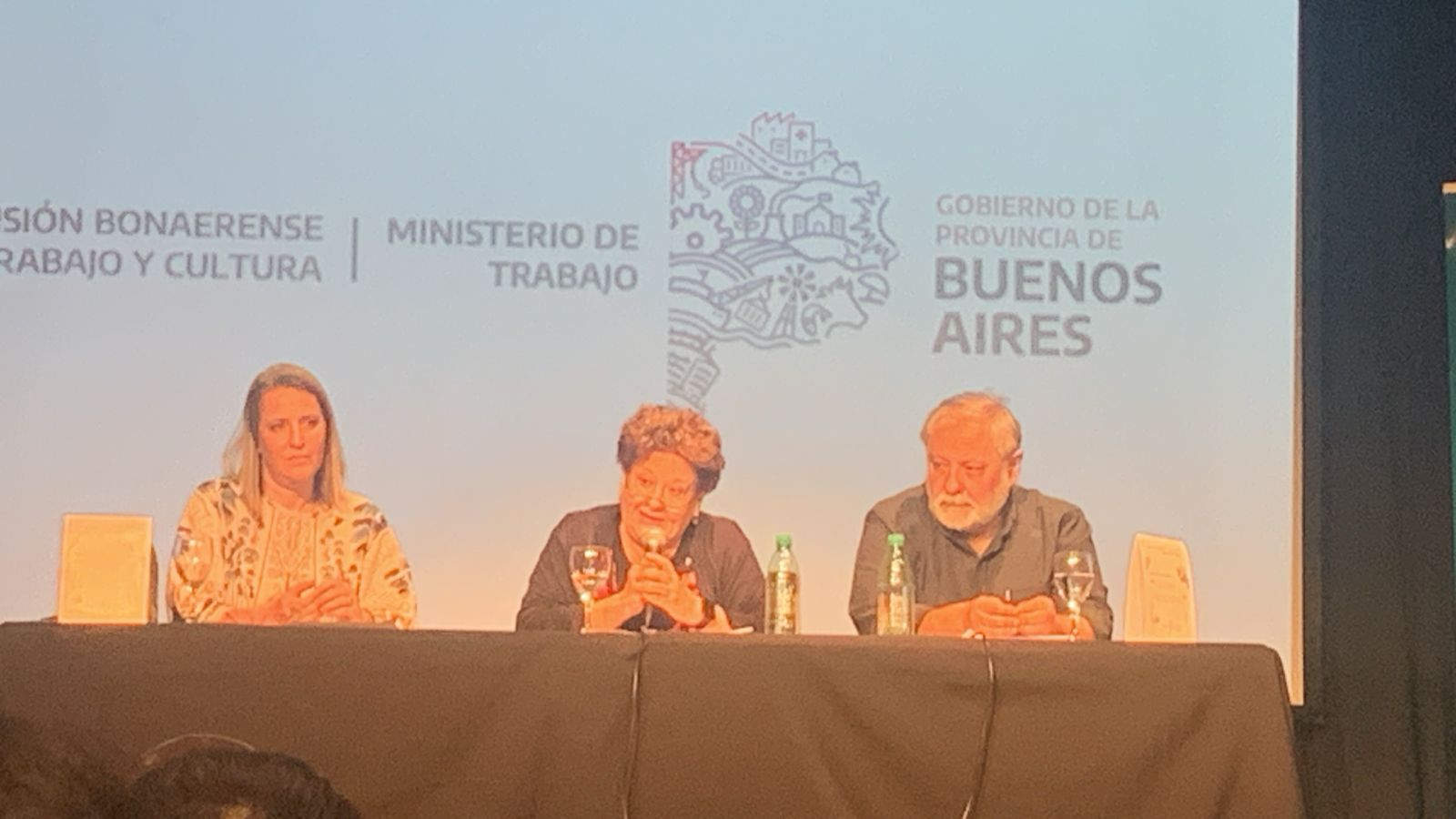 Nuestra compañera Dina participó en la Feria del Libro “Palabras Trabajadoras”